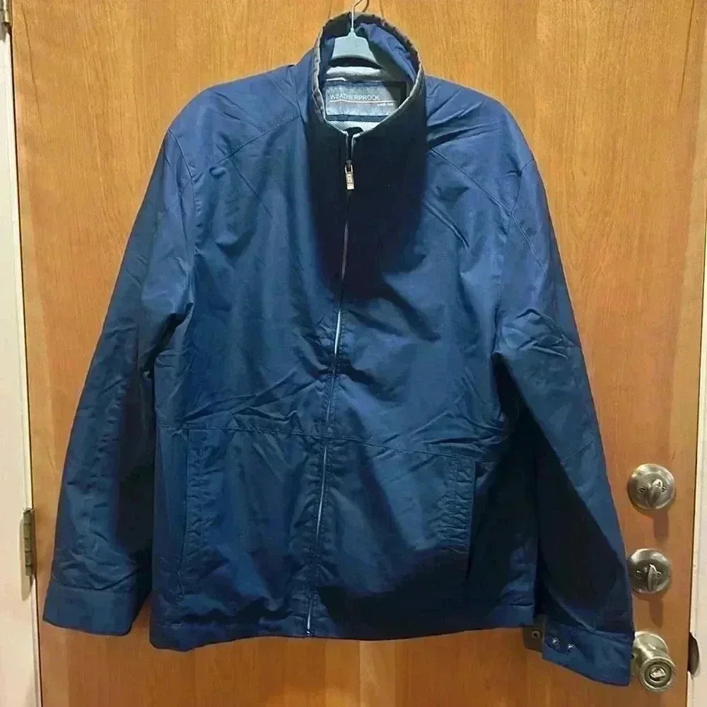 Men’s windbreaker size XL